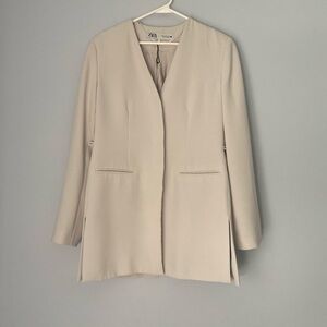 Zara cream long blazer sz Medium FLAWED classic style Beige